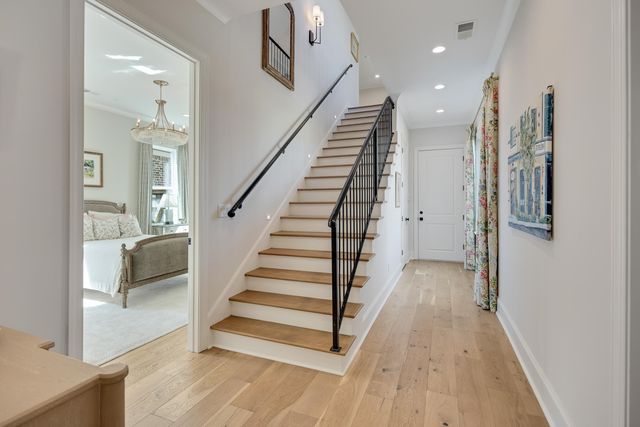 353 BUBBY DR, Collierville, TN 38017