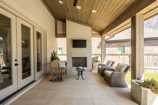 353 BUBBY DR, Collierville, TN 38017