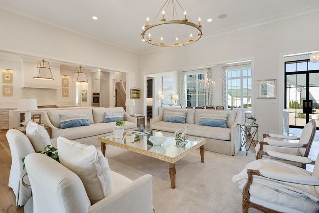 353 BUBBY DR, Collierville, TN 38017