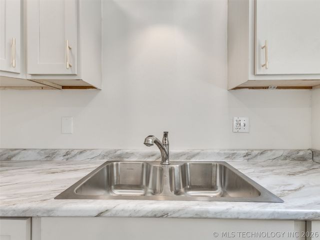 338 W 47th Place North, Tulsa, OK 74126