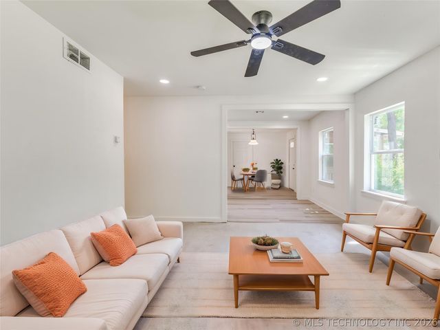 338 W 47th Place North, Tulsa, OK 74126