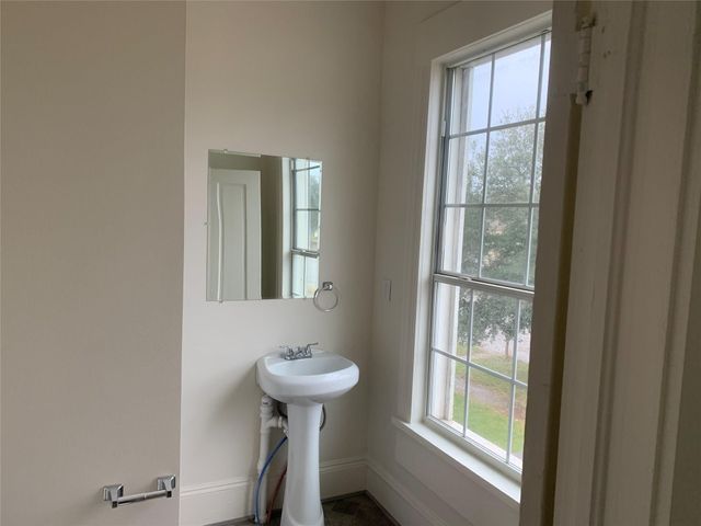 617 W Gandy Street W 3, Denison, TX 75020