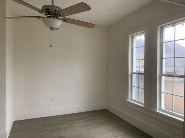 617 W Gandy Street W 3, Denison, TX 75020