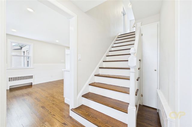 28 Eden Crest Drive, Cranston, RI 02920
