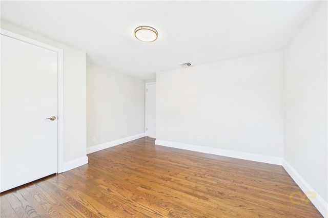 28 Eden Crest Drive, Cranston, RI 02920