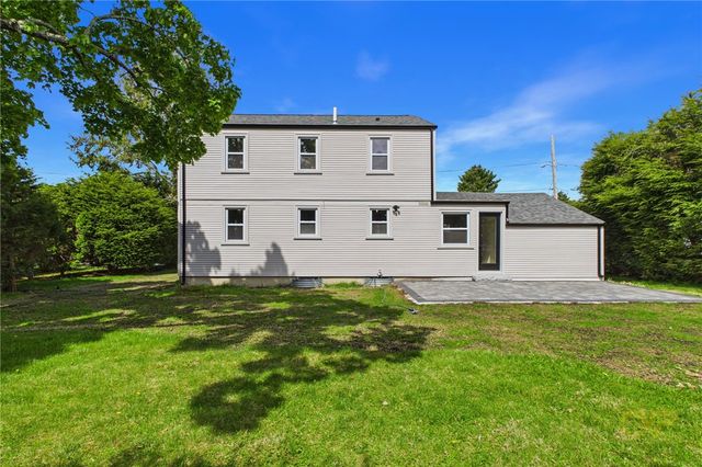 28 Eden Crest Drive, Cranston, RI 02920
