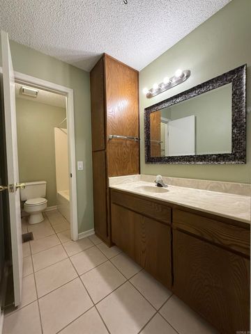 8 Cortez Lane, Hot Springs Village, AR 71909