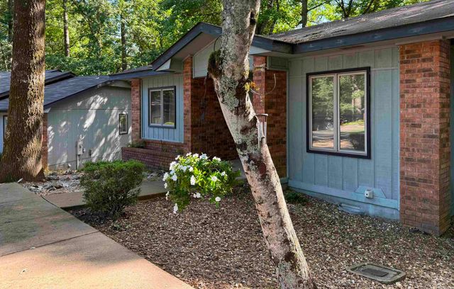 8 Cortez Lane, Hot Springs Village, AR 71909