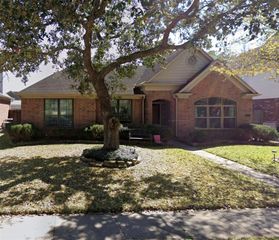 12819 Reedwood Ridge Road, Houston, TX 77065