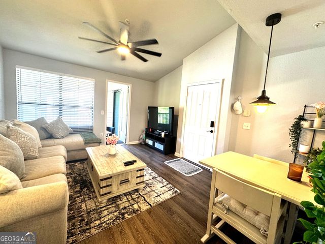 211 North Avenue UNIT 1233, Athens, GA 30601