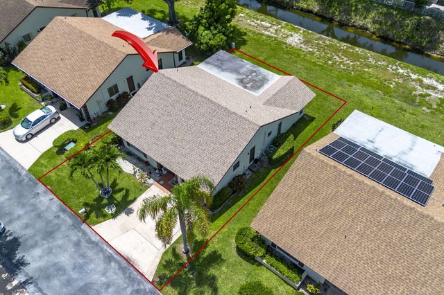 6320 Lakemont Circle, Greenacres, FL 33463