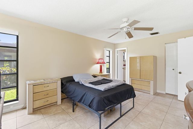 6320 Lakemont Circle, Greenacres, FL 33463