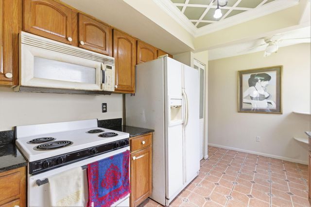 6320 Lakemont Circle, Greenacres, FL 33463