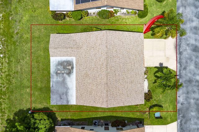 6320 Lakemont Circle, Greenacres, FL 33463