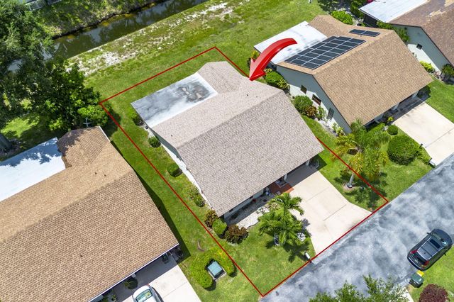 6320 Lakemont Circle, Greenacres, FL 33463
