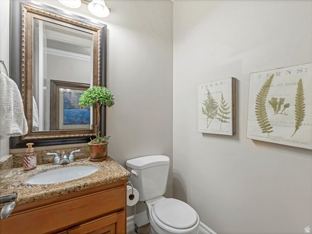 1074 E BLACK FOREST DR, Sandy, UT 84094