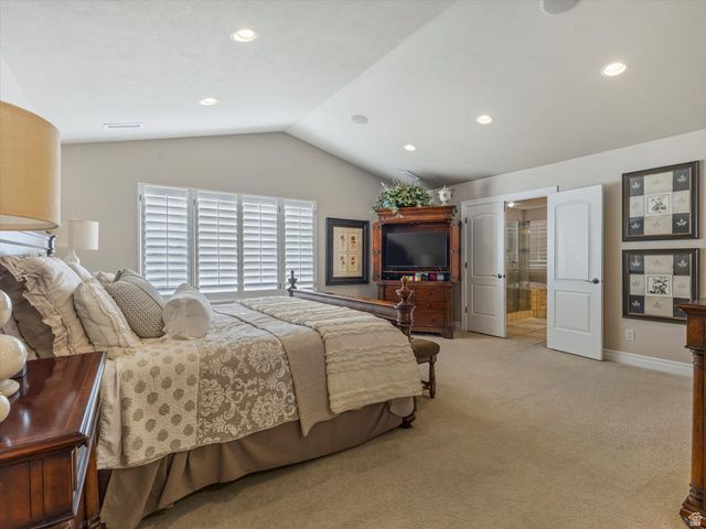 1074 E BLACK FOREST DR, Sandy, UT 84094