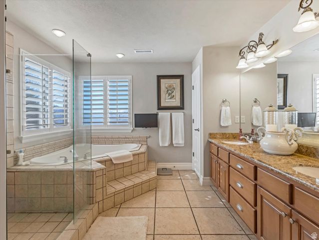 1074 E BLACK FOREST DR, Sandy, UT 84094