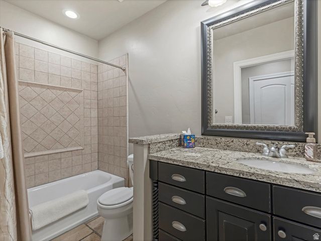 1074 E BLACK FOREST DR, Sandy, UT 84094