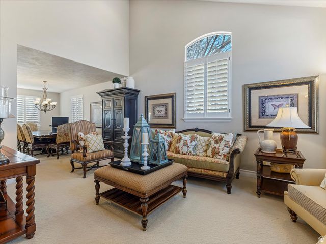 1074 E BLACK FOREST DR, Sandy, UT 84094