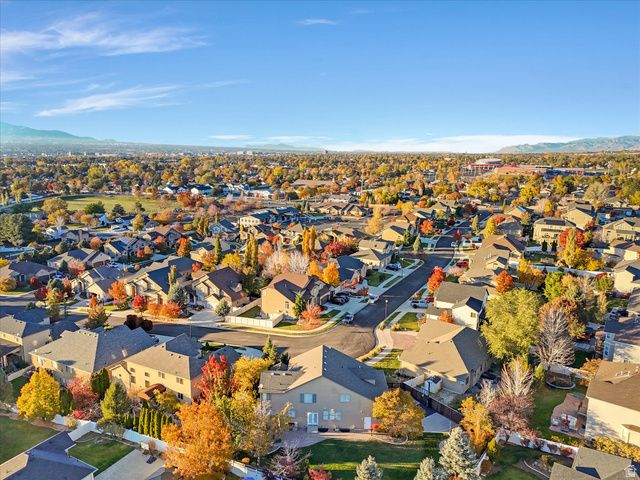 1074 E BLACK FOREST DR, Sandy, UT 84094