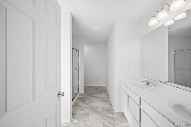 4221 Cedar Lane, Grand Blanc Charter Township, MI 48439