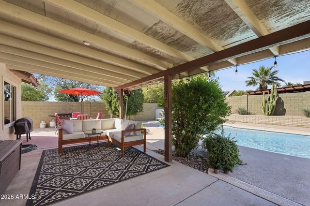 4302 E ACOMA Drive, Phoenix, AZ 85032