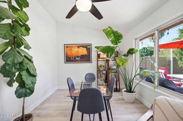 4302 E ACOMA Drive, Phoenix, AZ 85032