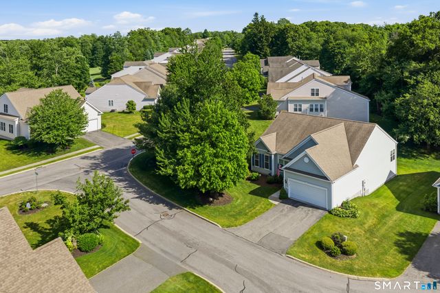 567 Inverness Court 567, Oxford, CT 06478