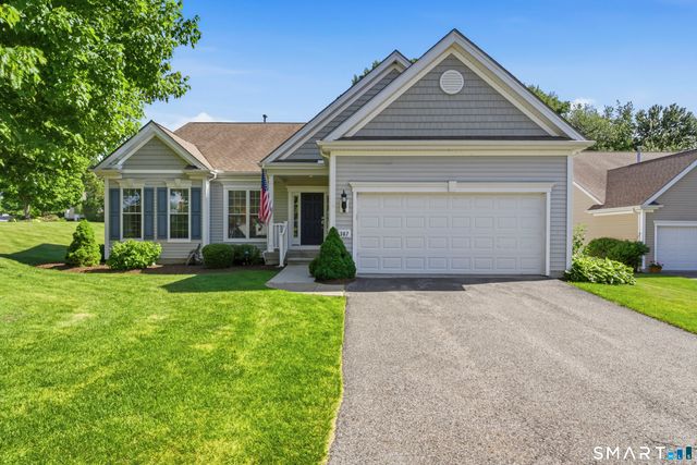 567 Inverness Court 567, Oxford, CT 06478