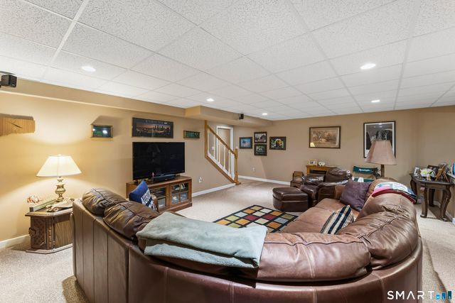 567 Inverness Court 567, Oxford, CT 06478