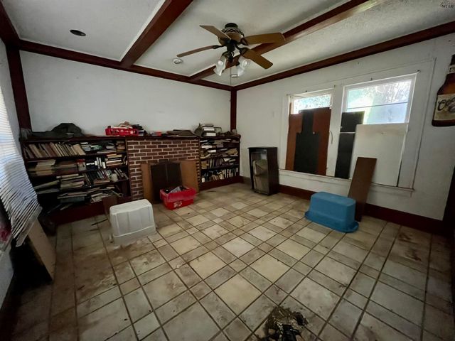 1615 BUCHANAN STREET, Wichita Falls, TX 76309