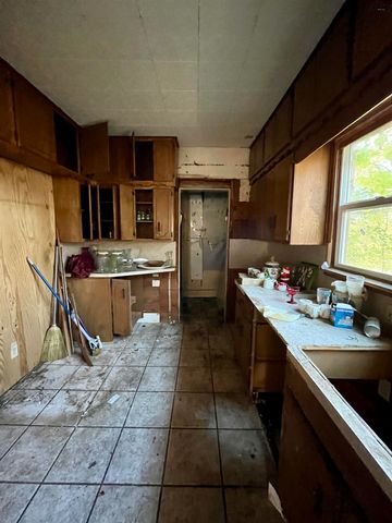 1615 BUCHANAN STREET, Wichita Falls, TX 76309