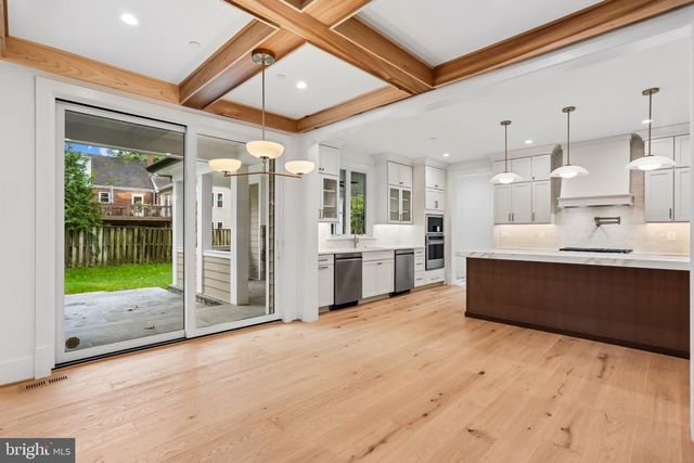 5900 SONOMA RD, Bethesda, MD 20817