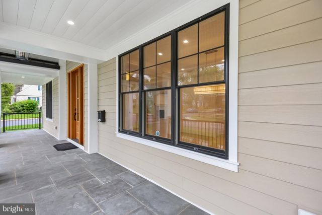 5900 SONOMA RD, Bethesda, MD 20817