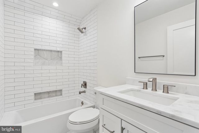 5900 SONOMA RD, Bethesda, MD 20817