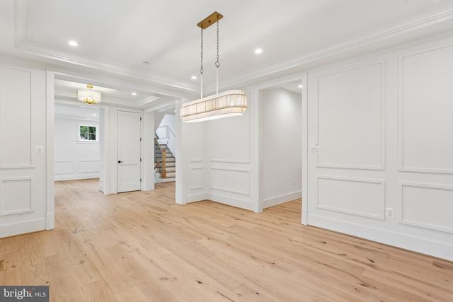 5900 SONOMA RD, Bethesda, MD 20817
