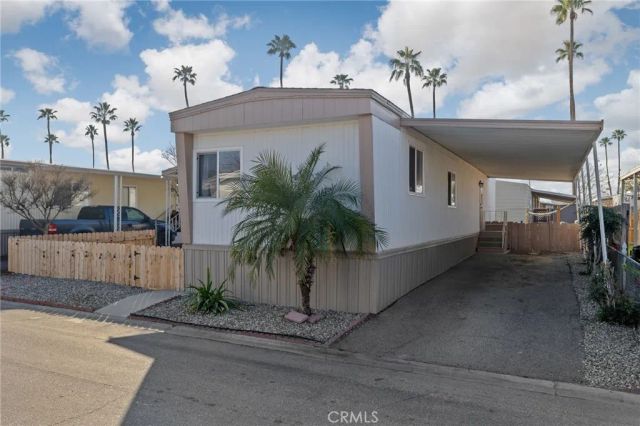 285 FLORENCE LANE, Bakersfield, CA 93308