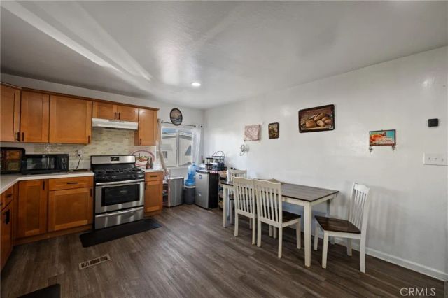 285 FLORENCE LANE, Bakersfield, CA 93308