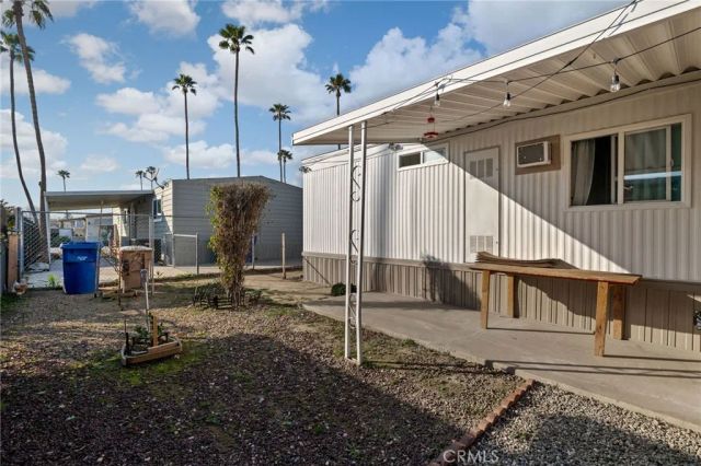 285 FLORENCE LANE, Bakersfield, CA 93308