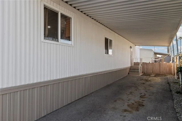 285 FLORENCE LANE, Bakersfield, CA 93308