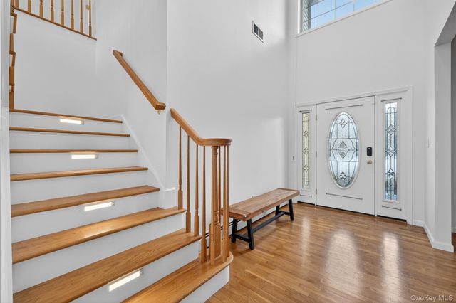 5 Prestwick Drive, Monroe, NY 10950