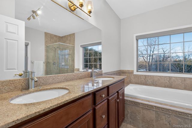 5 Prestwick Drive, Monroe, NY 10950