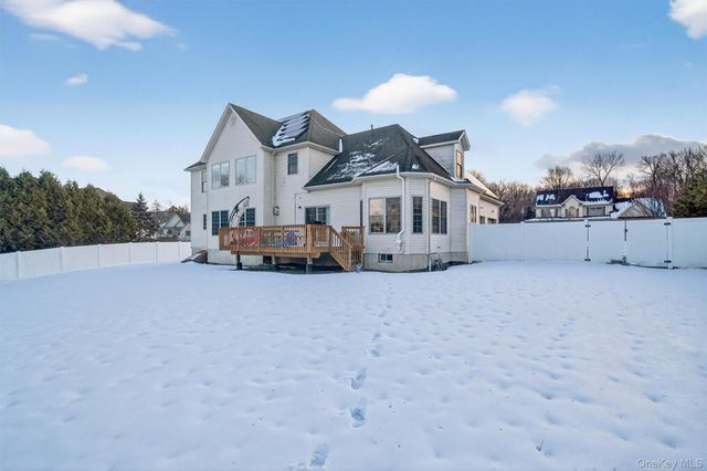 5 Prestwick Drive, Monroe, NY 10950