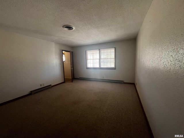 1609 S 22ND Street, Herrin, IL 62948