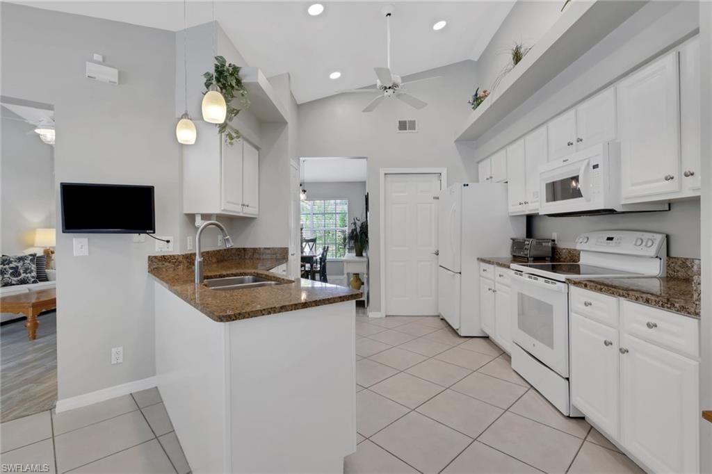 505 Raven WAY, NAPLES, FL 34110 — photo 4