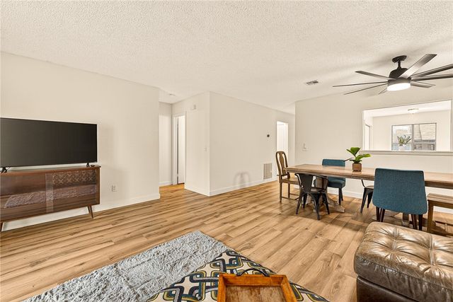 18 Eleanor Lane, Bella Vista, AR 72714