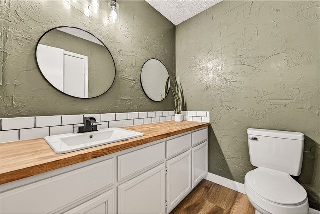 18 Eleanor Lane, Bella Vista, AR 72714