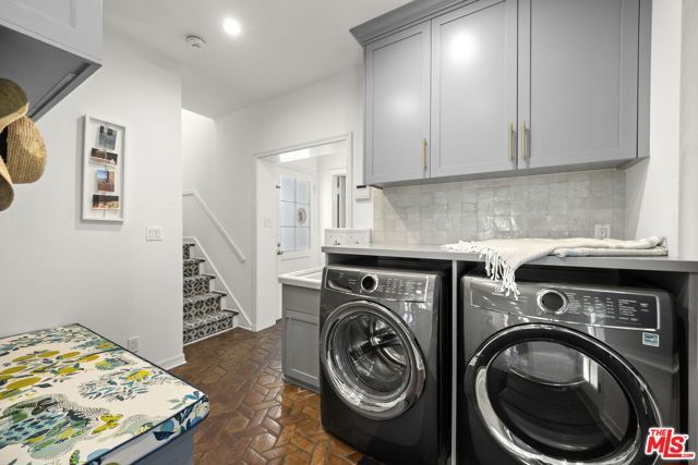 850 Birchwood Drive, Los Angeles, CA 90024