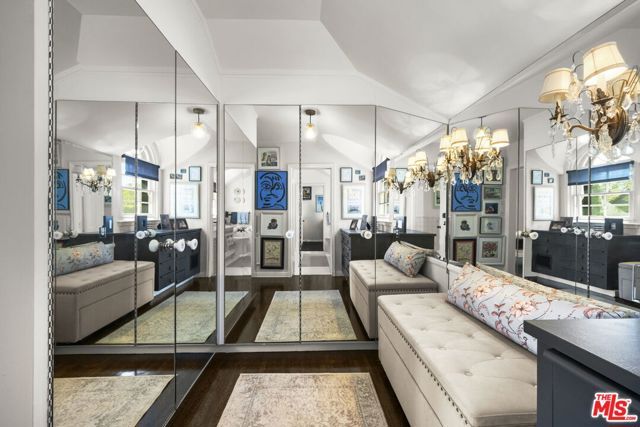 850 Birchwood Drive, Los Angeles, CA 90024